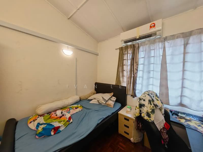 Rumah Teres 2 Tingkat untuk Dijual di SS2 (Petaling Jaya) - Ivan Lee - Bedroom - PropertyGuru.com.my