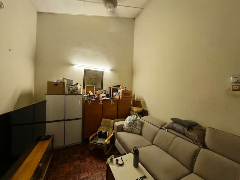 Rumah Teres 2 Tingkat untuk Dijual di SS2 (Petaling Jaya) - Ivan Lee - Living Room - PropertyGuru.com.my