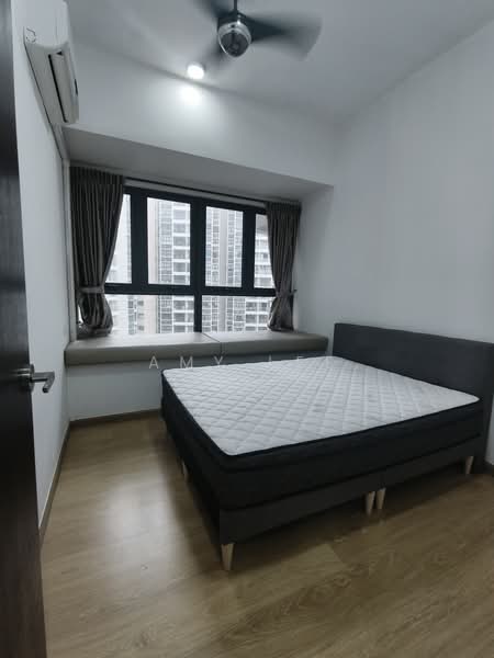 Condominium for Sale at Amberside @ Country Garden Danga Bay - Amy Lee - Bedroom - PropertyGuru.com.my