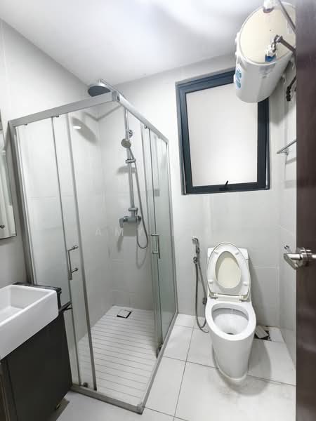 Condominium for Sale at Amberside @ Country Garden Danga Bay - Amy Lee - Bathroom - PropertyGuru.com.my