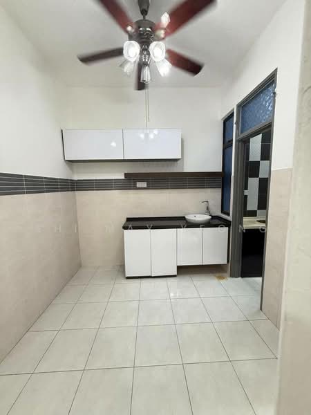 2-storey Terraced House for Sale in Bukit Indah (Iskandar Puteri (Nusajaya)) - Shi May Yeong - Kitchen - PropertyGuru.com.my