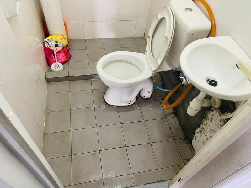 Apartment for Rent at Kemuning Aman - Abby Woo - Bathroom - PropertyGuru.com.my