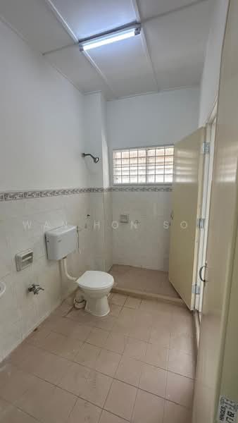 2-storey Terraced House for Rent in Taman Wawasan (Puchong) - Wan Hon Soh - Bathroom - PropertyGuru.com.my