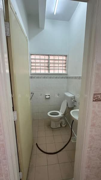 2-storey Terraced House for Rent in Taman Wawasan (Puchong) - Wan Hon Soh - Bathroom - PropertyGuru.com.my