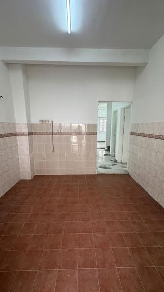 2-storey Terraced House for Rent in Taman Wawasan (Puchong) - Wan Hon Soh - Kitchen - PropertyGuru.com.my