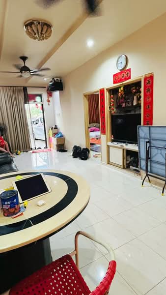 1-storey Terraced House for Sale in Taman Nusa Bestari 2 (Iskandar Puteri (Nusajaya)) - Shi May Yeong - Living Room - PropertyGuru.com.my