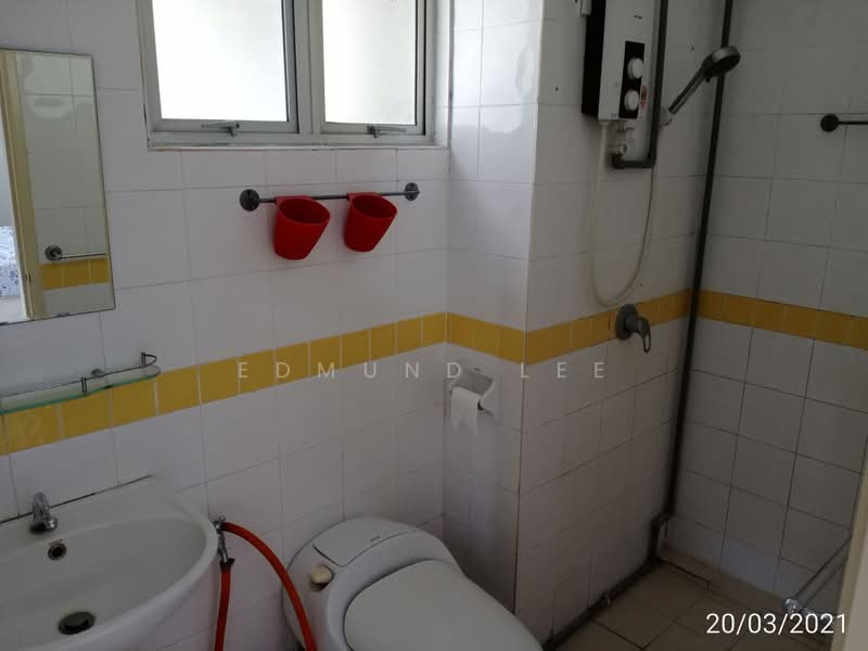 Kondominium untuk Dijual di Lakes Condominiums / Pangsapuri Tasik - Edmund Lee - Bathroom - PropertyGuru.com.my