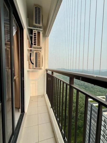 Kediaman Servis untuk Disewa di Residensi Emas - Sarah Chee - Balcony - PropertyGuru.com.my