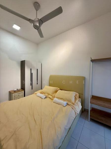 Kediaman Servis untuk Disewa di Residensi Emas - Sarah Chee - Bedroom - PropertyGuru.com.my