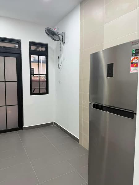 2-storey Terraced House for Rent in Eco Summer (Johor Bahru) - Max Loh - Kitchen - PropertyGuru.com.my