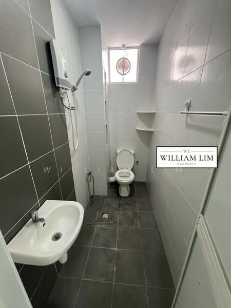 Apartment for Sale at The Rise Collection 2 - William Lim - Bathroom - PropertyGuru.com.my