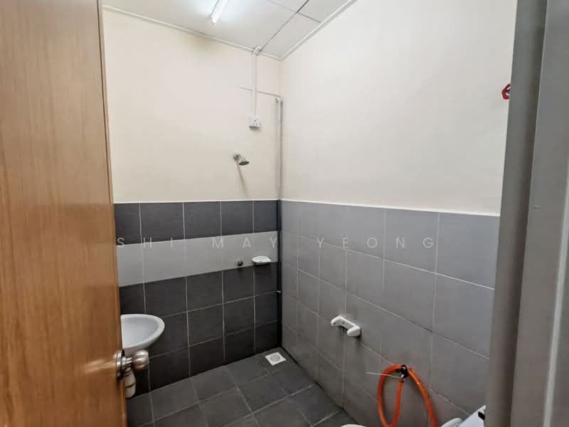 Apartment for Sale at Seri Mutiara Mas - Shi May Yeong - Bathroom - PropertyGuru.com.my