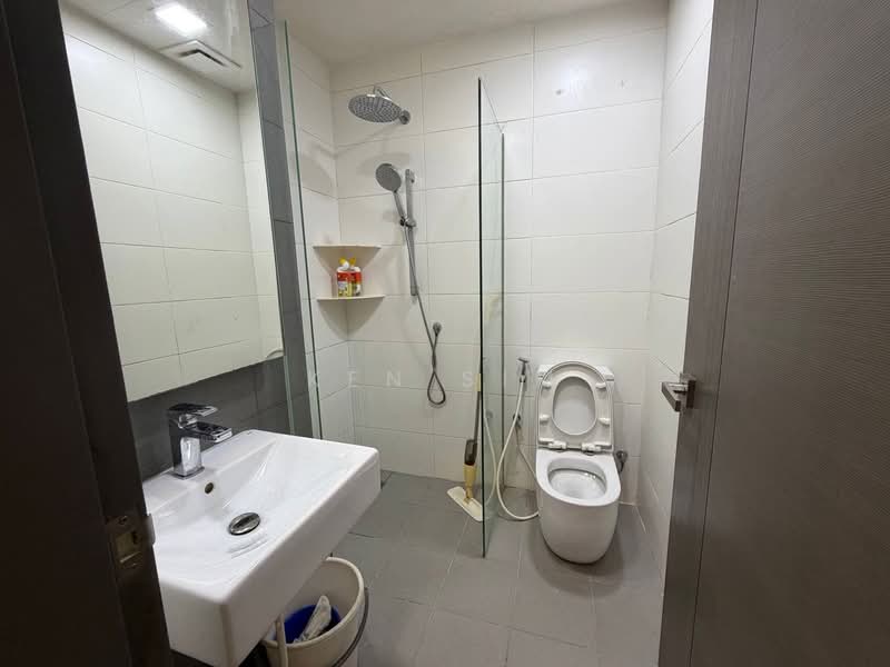 Service Residence for Rent at Suasana Iskandar Malaysia - Ken Sim - Bathroom - PropertyGuru.com.my