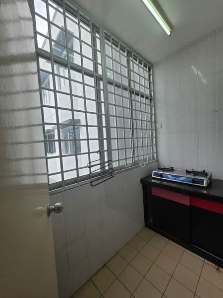 Apartment for Sale at Bistari Impian Apartment - SY Ngo - Kitchen - PropertyGuru.com.my