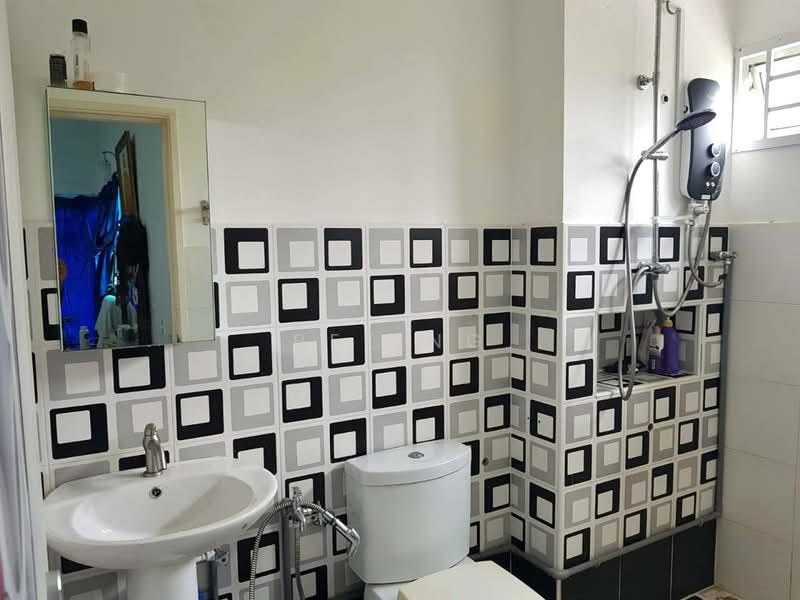 Rumah Teres 1.5-Tingkat untuk Dijual di Setia Eco Gardens (Gelang Patah) - Bee Ng - Bathroom - PropertyGuru.com.my