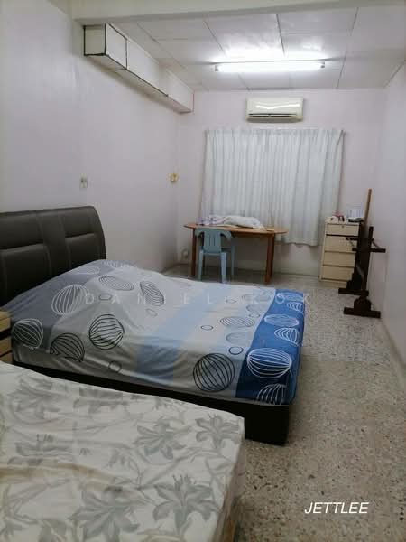 Rumah Teres 2-Tingkat untuk Dijual di Taman Bayu Perdana (Klang) - Daniel Kok - Bedroom - PropertyGuru.com.my