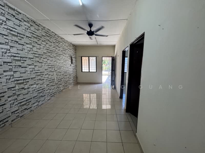 1-storey Terraced House for Sale in Taman Klang Jaya (Klang) - Kent Lee Jing Guang - Interior - PropertyGuru.com.my