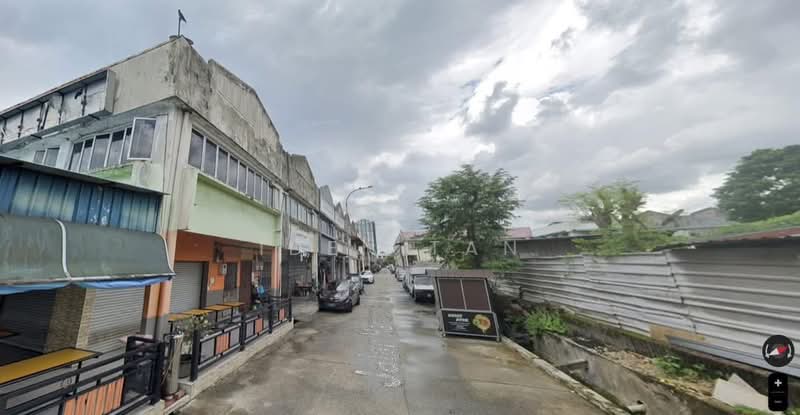 Shop / Office for Sale in Taman Molek (Johor Bahru) - Iden Tan - Exterior - PropertyGuru.com.my
