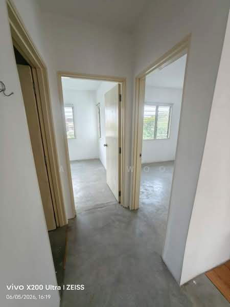 Apartment for Rent at Pangsapuri Sentosa - Abby Woo - Corridor - PropertyGuru.com.my