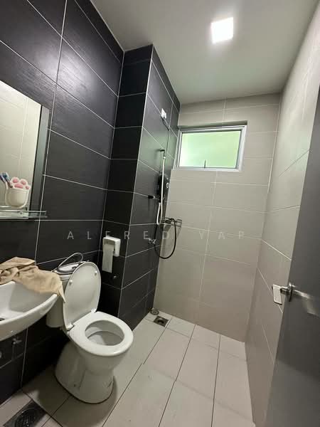Apartment for Rent at Midori Green (Pangsapuri Hijauan) - Alfred Yap - Bathroom - PropertyGuru.com.my