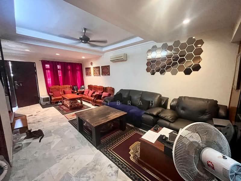 2-storey Terraced House for Sale in Taman Kosas (Ampang) - Azli Ibrahim - Living Room - PropertyGuru.com.my