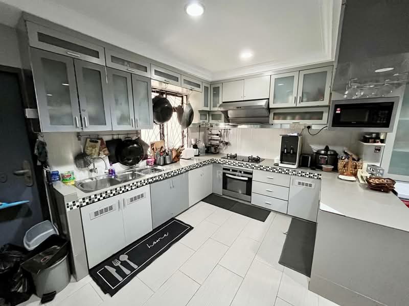 2-storey Terraced House for Sale in Taman Kosas (Ampang) - Azli Ibrahim - Kitchen - PropertyGuru.com.my