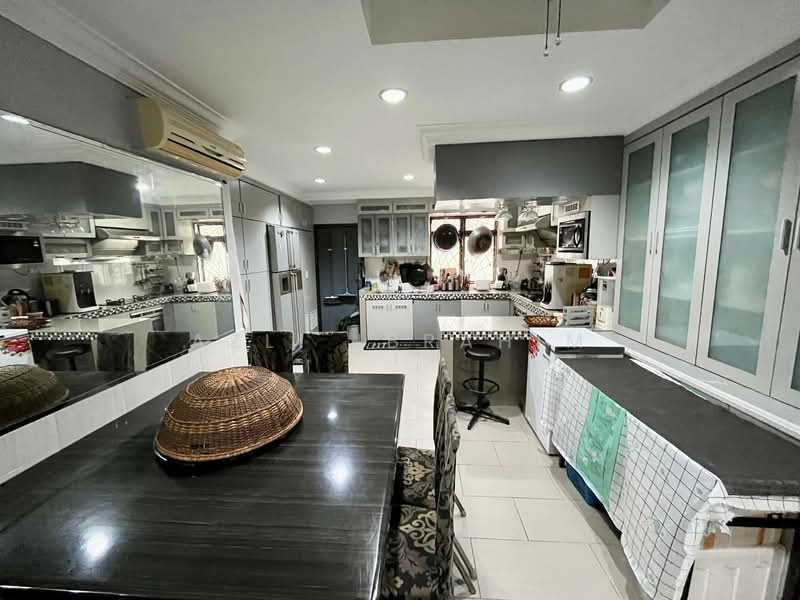 2-storey Terraced House for Sale in Taman Kosas (Ampang) - Azli Ibrahim - Kitchen - PropertyGuru.com.my