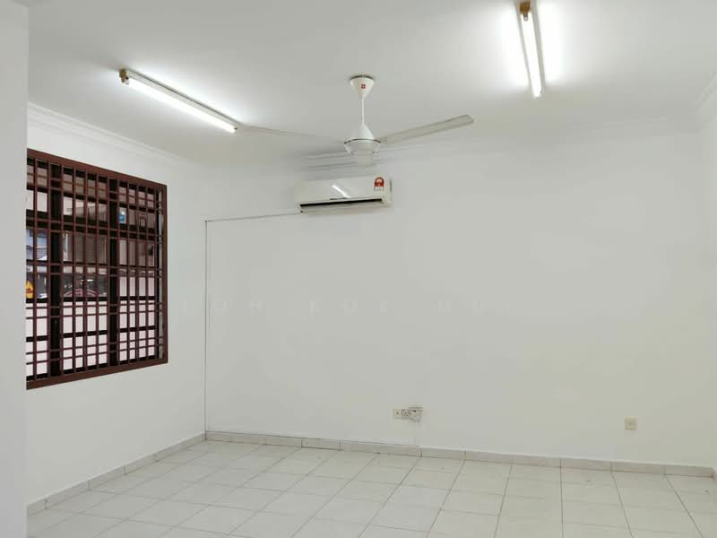 Rumah Teres 2-Tingkat untuk Dijual di Taman Tampoi Indah (Tampoi) - Loh Kok Hui - Interior - PropertyGuru.com.my