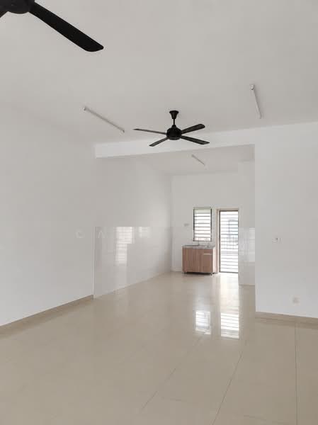 Rumah Teres 2-Tingkat untuk Disewa di Kota Bayuemas (Klang) - Canly Tee - Kitchen - PropertyGuru.com.my