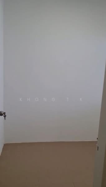 Rumah Teres 2 Tingkat untuk Disewa di Petaling Jaya (Selangor) - Khong T.K - Downstairs Bedroom - PropertyGuru.com.my
