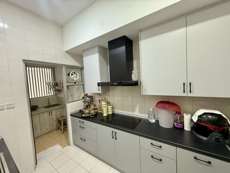 Service Residence for Rent at Kiara Designer Suites - Jeremy . - Kitchen - PropertyGuru.com.my