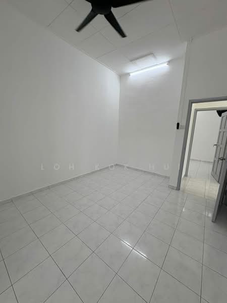 1-storey Terraced House for Sale in Taman Puteri Wangsa (Ulu Tiram) - Loh Kok Hui - Interior - PropertyGuru.com.my