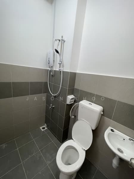 Rumah Bandar untuk Disewa di Bandar Putra (Kulai) - Jason Khoo - Bathroom - PropertyGuru.com.my