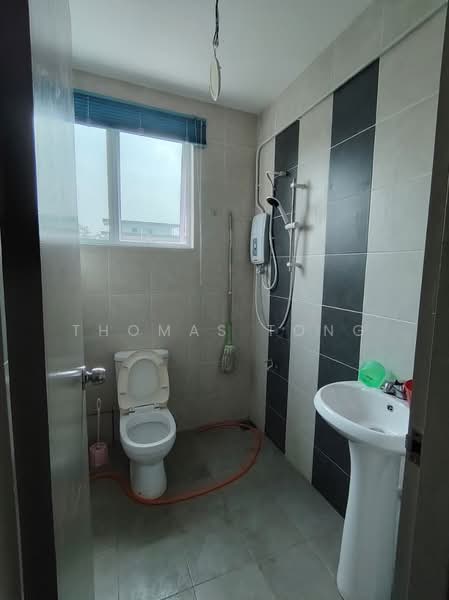 2-storey Terraced House for Rent in Samarahan (Sarawak) - Thomas Tong - Bathroom - PropertyGuru.com.my