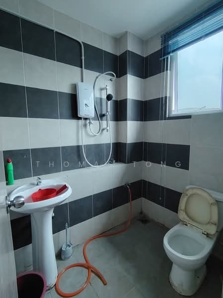 2-storey Terraced House for Rent in Samarahan (Sarawak) - Thomas Tong - Bathroom - PropertyGuru.com.my