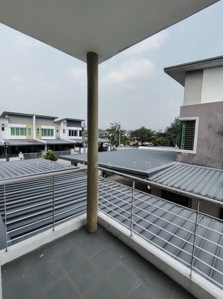 2-storey Terraced House for Rent in Samarahan (Sarawak) - Thomas Tong - Exterior - PropertyGuru.com.my