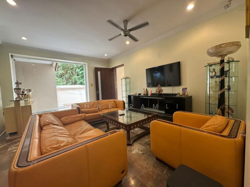 Rumah Berkembar untuk Dijual di Sri Hartamas (Kuala Lumpur) - Ishak Ramli - Living Room - PropertyGuru.com.my