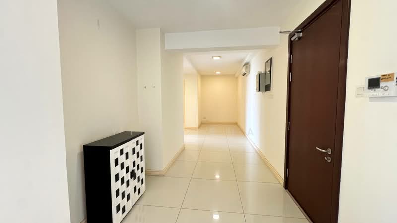 Kondominium untuk Dijual di The Straits View Condominium - Yi En Puah - Entrance - PropertyGuru.com.my