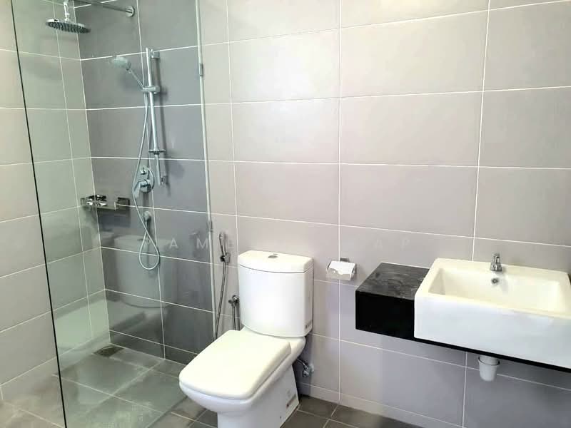 Kondominium untuk Disewa di Golden Triangle 2 - Pamela Yeap - Bathroom - PropertyGuru.com.my