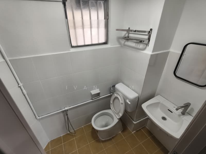 Kondominium untuk Disewa di Warisan City View - Ivan Lum - Bathroom - PropertyGuru.com.my
