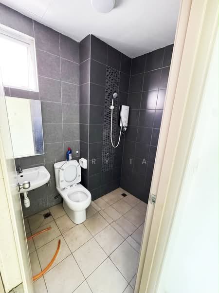 Kondominium untuk Disewa di Solaria Residences - Jerry Tan - Bathroom - PropertyGuru.com.my