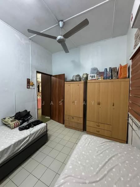 1-storey Terraced House for Sale in Plentong (Johor) - Jas Tay - Bedroom - PropertyGuru.com.my