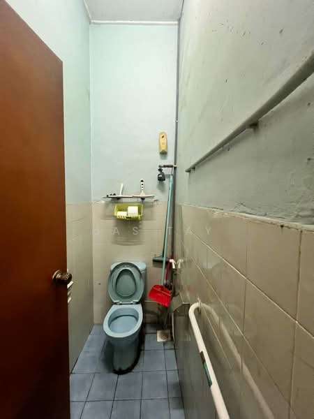 1-storey Terraced House for Sale in Plentong (Johor) - Jas Tay - Bathroom - PropertyGuru.com.my
