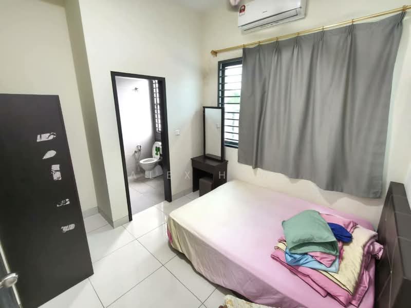 2-storey Terraced House for Rent in Johor Bahru (Johor) - Alex How - Bedroom - PropertyGuru.com.my
