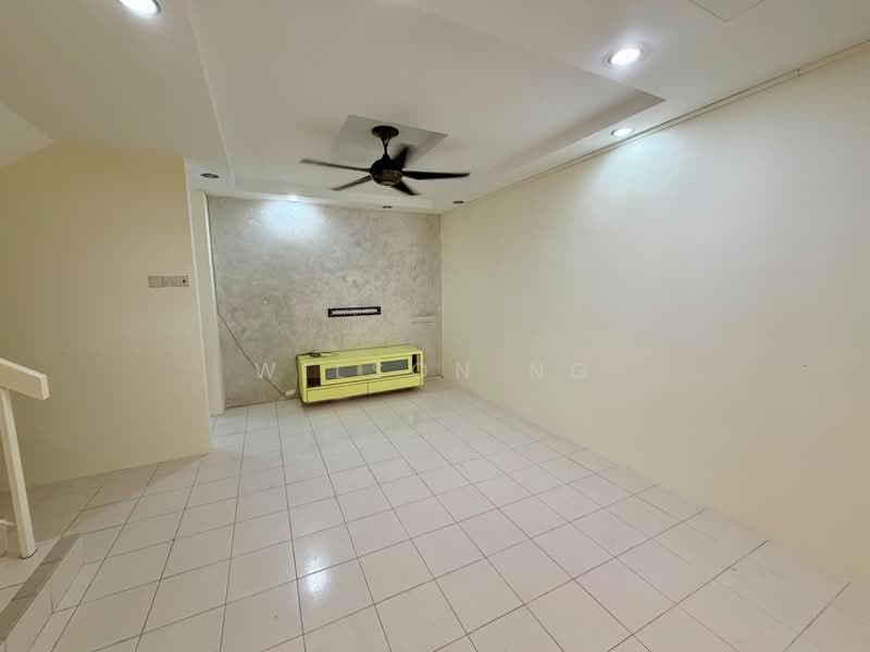 2-storey Terraced House for Sale in Setia Alam ( Anjung Sari) (Setia Alam) - Wilson Ng - Living Room - PropertyGuru.com.my