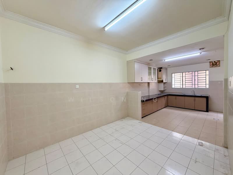 2-storey Terraced House for Sale in Setia Alam ( Anjung Sari) (Setia Alam) - Wilson Ng - Kitchen - PropertyGuru.com.my