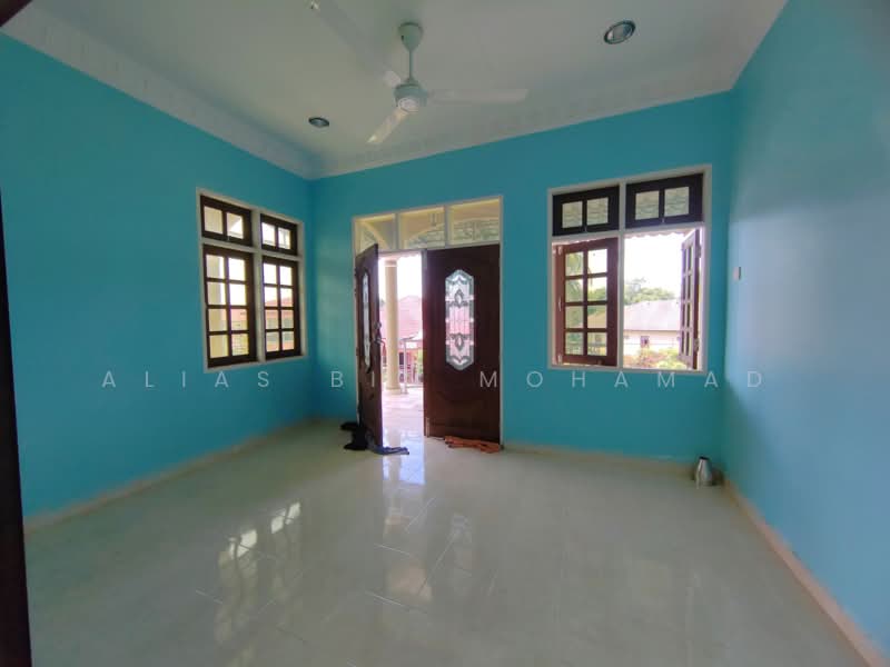 Bungalow House for Sale in Kampung Surau Hj. Mat Zin (Bukit Payung) - Alias Bin Mohamad - PropertyGuru.com.my