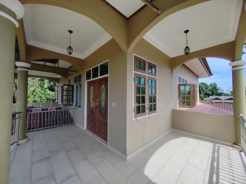 Bungalow House for Sale in Kampung Surau Hj. Mat Zin (Bukit Payung) - Alias Bin Mohamad - PropertyGuru.com.my