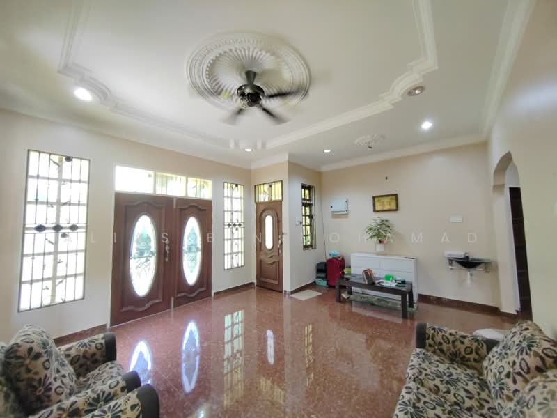 Bungalow House for Sale in Kampung Surau Hj. Mat Zin (Bukit Payung) - Alias Bin Mohamad - PropertyGuru.com.my