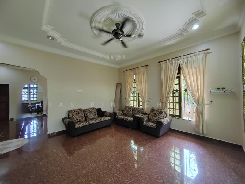 Bungalow House for Sale in Kampung Surau Hj. Mat Zin (Bukit Payung) - Alias Bin Mohamad - PropertyGuru.com.my